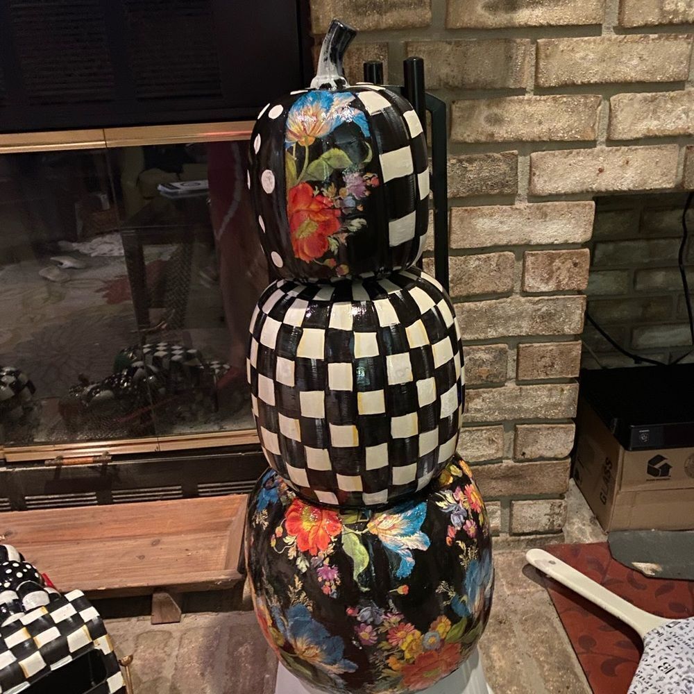 - Designer inspired Hand Painted Pumpkin Stack - Picture 4 of 6